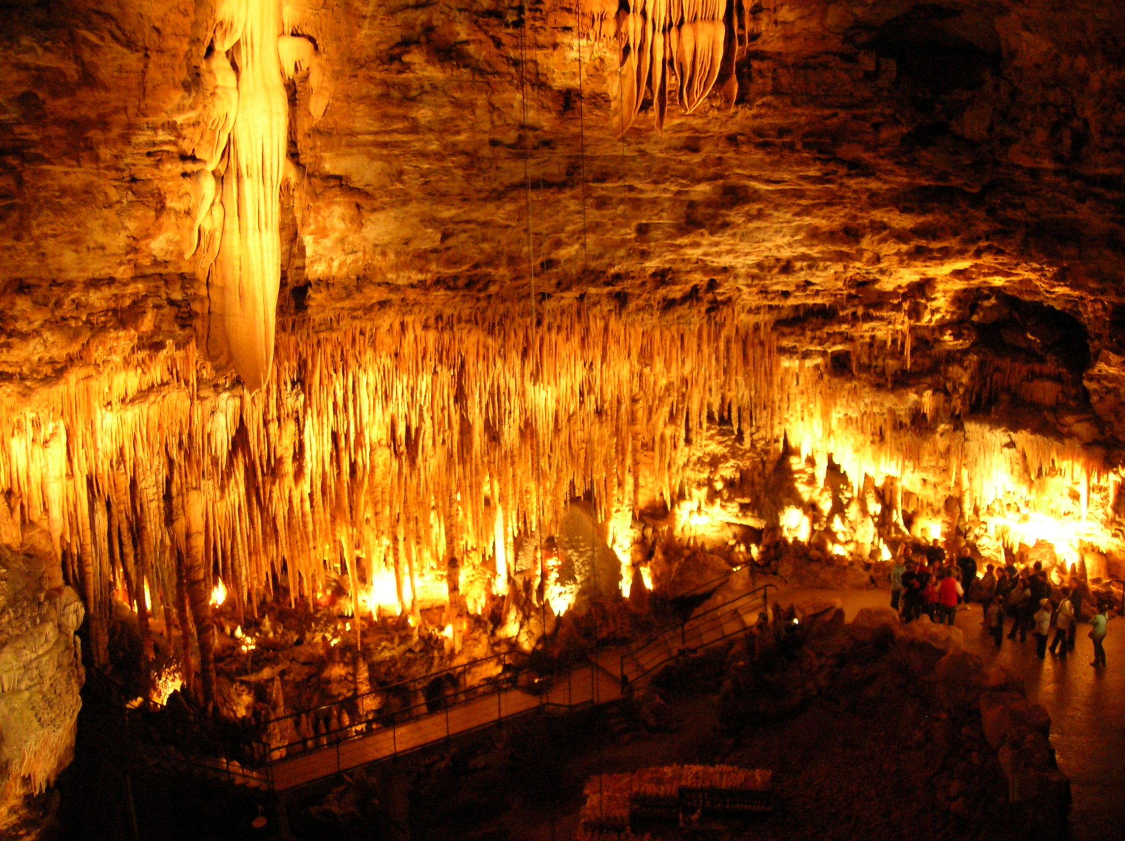 les-lavandes-the-proumeyssac-chasm