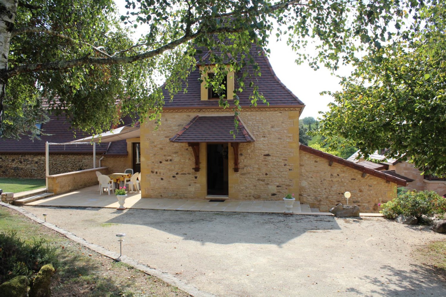 les-lavandes-holiday-cottages-in-black-perigord-dordogne